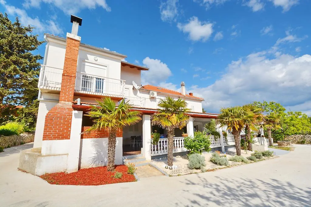 Apartments Katarina Veli Rat