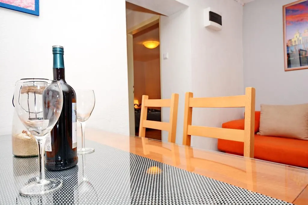 Apartments Katarina Veli Rat Chorvatsko